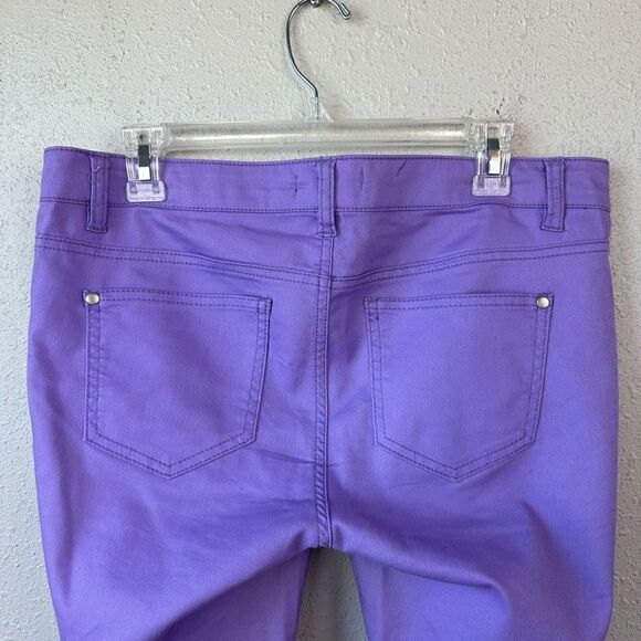 EUC Fire Los Angeles Women’s Jeans - Picture 7 of 8